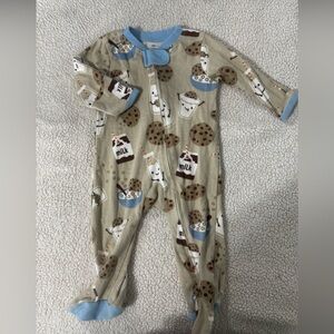 The Honest Company Milk and Cookie Print Kids Footie